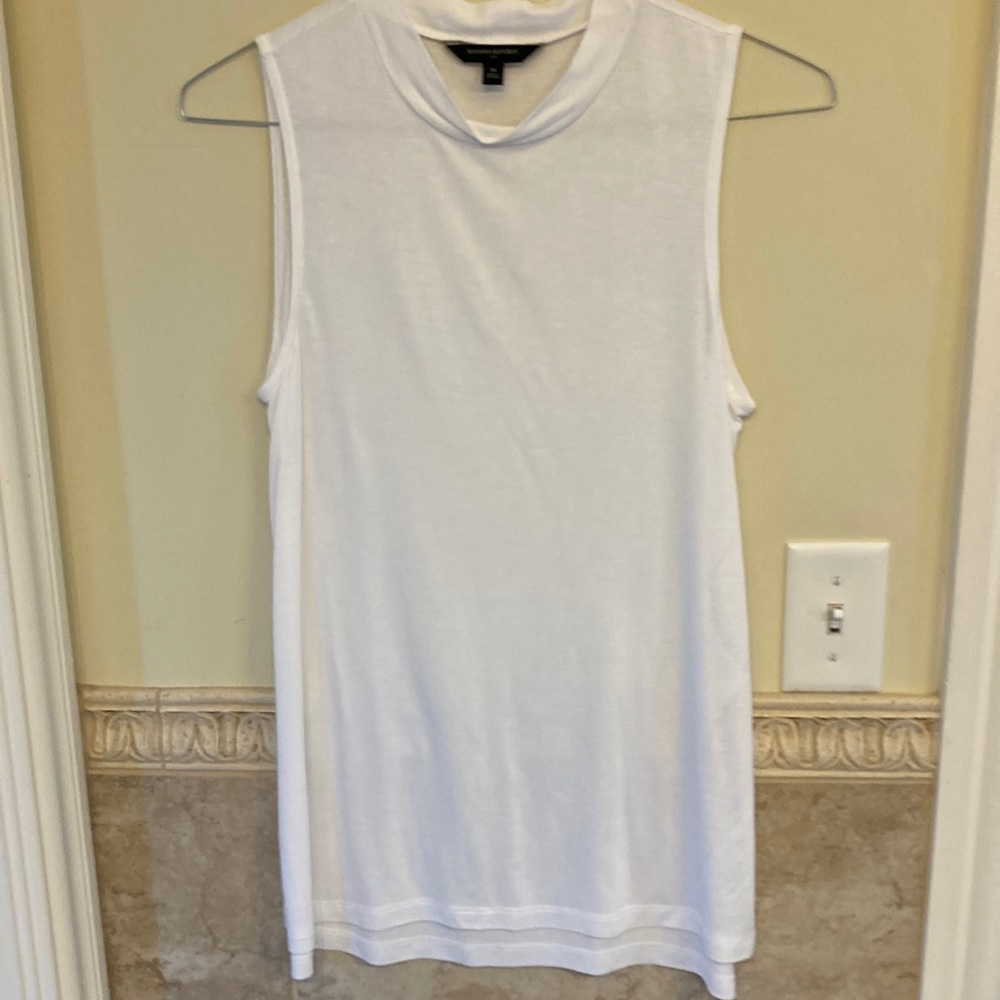 Banana Republic mock turtleneck. Medium